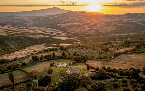 Casalberna: Geografia Montane, Collina, Paesaggio Naturale, Orizzonte, Montagna, Highland, Paesaggio, Ecoregione, Plain, Hill Station