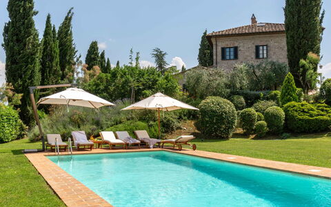 Podere i Poggi: Piscina, Giardino, Estate, Ricorrere, Landscaping, Villa, Hacienda, Cortile, Eco Hotel, Agriturismo