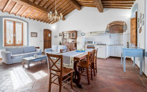 Agriturismo Agresto Apartments And Cottage, Pool,: Mobilia, Casa, Pavimentazione, Tavolo, Interior Design, Sedia, Pavimento, Cucina & Sala Da Pranzo Tavolo, Sala Da Pranzo, Camera