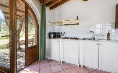 Noce Cottage with Pool, Casole D'Elsa: Interior Design, Pavimentazione, Soffitto, Mobilia, Casa, Cucina, Camera, Controsoffitto, Color Legno, Cabinetry