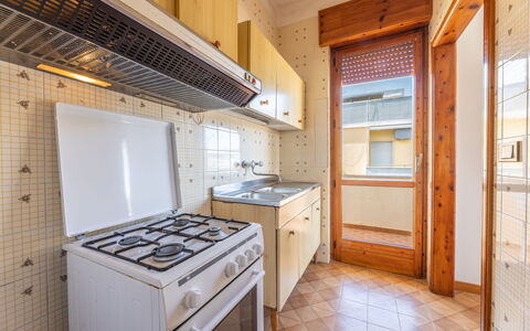 Giovanni Apartment In Gallipoli, Ac, Seaside: Parete, Legna, Appartamento, Casa, Camera, Color Legno, Apparecchio Major, Cucina, Dipingere, Design