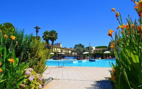 Nature & Country Resort Near The sea: Piscina, Ricorrere, Tempo Libero, Eco Hotel, Hacienda, Mobili Da Esterno, Hotel, Villa, Estate
