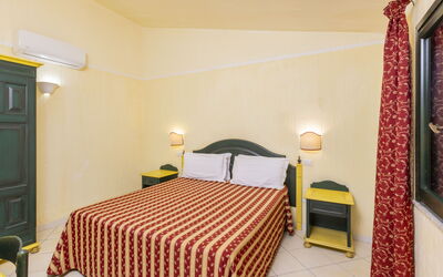 Alloggio:&nbsp;Golden Apartment, Ac, Wifi