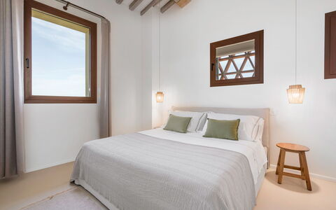 Belmonte Spereto Apartment With Pool, Montaione: Parete, Interior Design, Legna, Camera Da Letto, Pavimentazione, Pavimento, Soffitto, Casa, Letto, Illuminazione