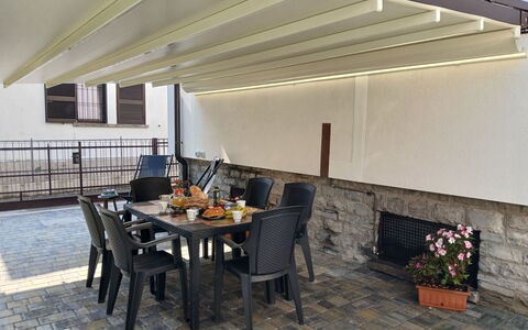 Irene: Tenda, Shade, Soffitto, Struttura Esterna, Pergola, Mobili Da Esterno, Fascio, Vaso Di Fiori, Pianta Della Casa, Terrazza