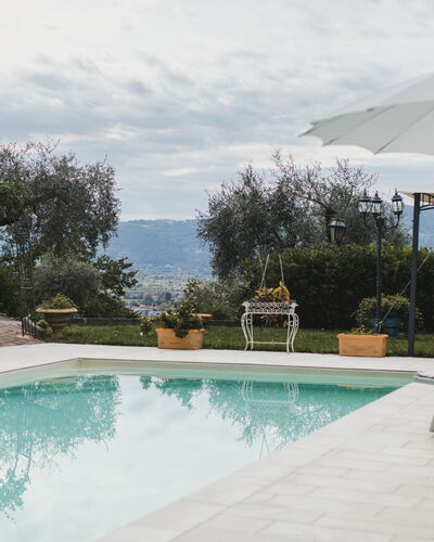 Villa Vernazza: Piscina, Tempo Libero, Mobili Da Esterno, Ricorrere, Vaso Di Fiori, Flagstone, Resort Citta ', Ombrello, Vacanza, Pianta Della Casa