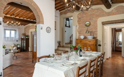 Capanna Di Elfo: Mobilia, Interior Design, Legna, Tavolo, Pavimentazione, Cucina & Sala Da Pranzo Tavolo, Soffitto, Sedia, Sala Da Pranzo, Pavimento