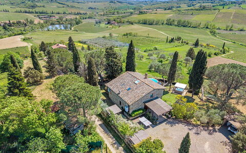 Capanna Al Lago: Arbusto, Casa, Casa, Villetta, Estate, Agriturismo, Giardino, Landscaping, Villa