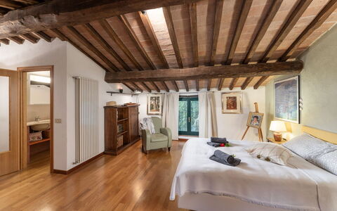 Casale del Timignano, Private Villa with Huge Gard: Mobilia, Interior Design, Letto, Camera Da Letto, Parete, Pavimentazione, Soffitto, Legna, Pavimento, Camera