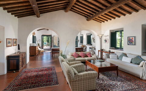 Casale del Timignano, Private Villa with Huge Gard: Mobilia, Casa, Interior Design, Pavimentazione, Sedia, Soffitto, Camera, Soggiorno, Pianta Della Casa