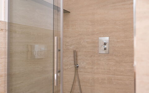 Santo Stefano Raro Rooms Collection: Parete, Pavimentazione, Idraulico Fixture, Pavimento, Interior Design, Idraulico, Marrone, Bagno, Piastrella, Camera