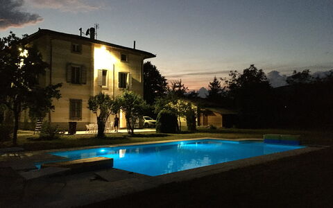 Villa Amelia: Piscina, Zona Residenziale, Estate, Hacienda, Villa, Giardino, Backyard, Landscaping, Cortile, Mobili Da Esterno