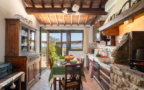 Casa Meletta: Mobilia, Legna, Interior Design, Cucina, Tavolo, Casa, Pavimentazione, Controsoffitto, Cucina & Sala Da Pranzo Tavolo, Sedia