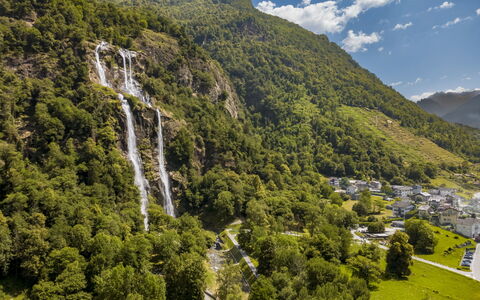 Marconi: Geografia Montane, Montagna, Natura, Vegetazione, Paesaggio Naturale, Highland, Collina, Paesaggio, Hill Station, Cascata