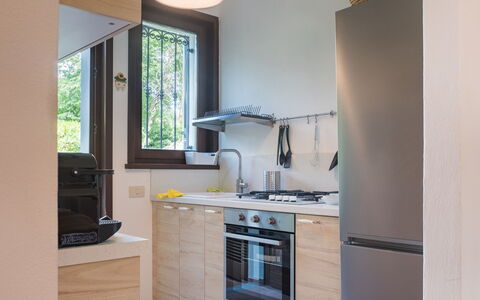 Casa Carla: Elettrodomestico Da Cucina, Cucina, Apparecchio Major, Controsoffitto, Interior Design, Legna, Pavimentazione, Cabinetry, Elettrodomestico, Mobilia
