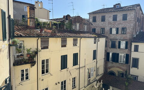 Anna: Parete, Costruzione, Finestra, Quartiere, Appartamento, Cittadina, Zona Residenziale, Urban Design, Uso Misto, Condominio