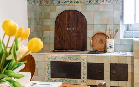 Operapartment: Pavimentazione, Interior Design, Pavimento, Piastrella, Cucina, Camera, Controsoffitto, Color Legno, Ceramica, Cabinetry