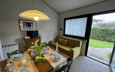Beta 1: Interior Design, Mobilia, Legna, Soffitto, Pavimentazione, Pavimento, Illuminazione, Camera, Casa, Soggiorno