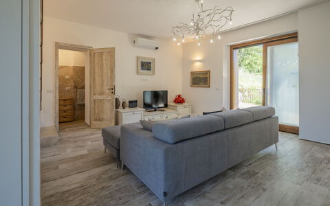 Villetta Cafaggio, Ac, Wifi, Panzano In Chianti: Mobilia, Pavimentazione, Interior Design, Pavimento, Legna, Divano, Camera, Soggiorno, Soffitto, Pavimento In Legno