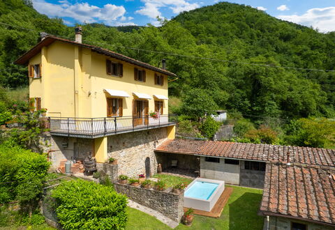 Villa Fornaci: Villetta, Area Rurale, Valle, Hill Station, Catena Montuosa, Villaggio, Eco Hotel, Agriturismo, Piscina, Paesino Di Montagna