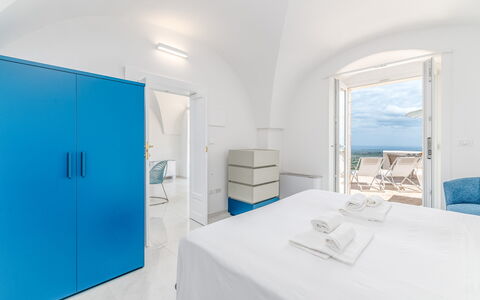 Villa Augusta Vista Mare: Blu, Appartamento, Mare, Hotel