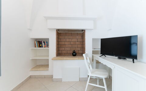 Masseria Lamagrotte By Raro Rooms: Interior Design, Pavimentazione, Mobilia, Pavimento, Soffitto, Camera, Appartamento, Soggiorno, Sedia, Modanatura