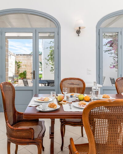 Iris Romantic Con Patio By Raro Rooms - Masseria L