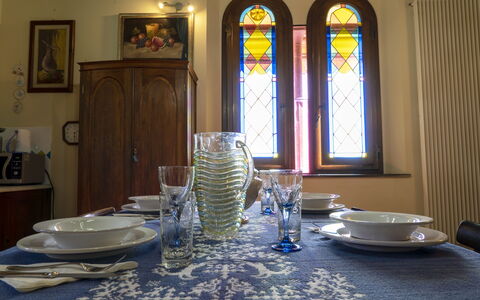 Country Historical House Lucca: Mobilia, Tovaglia, Tavolo, Tavola, Interior Design, Sala Da Pranzo, Cucina & Sala Da Pranzo Tavolo, Illuminazione, Stemware