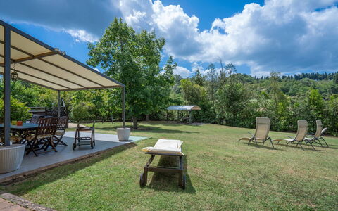 Casale La Canigiana, House, Pool, San Miniato: Albero, Mobilia, Lotto, Shade, Mobili Da Esterno, Giardino, Tavolo Esterno, Parco, Prato, Sedia