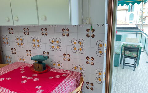 Casa Francy - Arma Di Taggia: Pavimentazione, Interior Design, Pavimento, Piastrella, Design, Cucina, Color Legno, Dipingere, Controsoffitto, Rubinetto