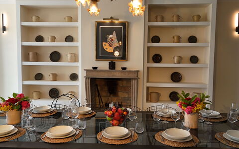 Villa Sassinoro: Mobilia, Interior Design, Tavola, Tavolo, Legna, Illuminazione, Cucina & Sala Da Pranzo Tavolo, Sedia, Pavimentazione, Sala Da Pranzo