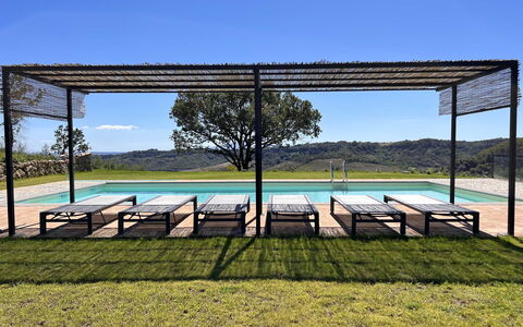 Villa Sassinoro: Piscina, Shade, Struttura Esterna, Landscaping, Pergola, Ricorrere, Padiglione, Eco Hotel, Mobili Da Esterno
