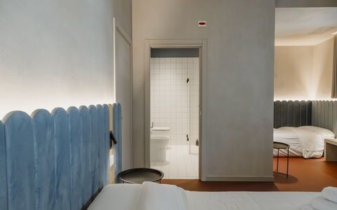 Deb&spa: Parete, Camera Da Letto, Interior Design, Lenzuolo, Letto, Bedding, Biancheria, Telaio Del Letto, Camera, Materasso