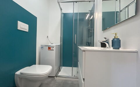 Case Martorelli - Belvedere Marittimo: Pavimentazione, Pavimento, Interior Design, Idraulico Fixture, Bagno, Idraulico, Lavello, Mobiletto Del Bagno, Gabinetto, Rubinetto