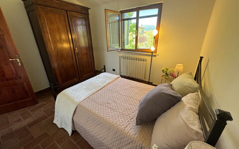 Dependance Egle: Letto, Mobilia, Camera Da Letto, Interior Design, Pavimentazione, Lenzuolo, Pavimento, Bedding, Legna, Camera