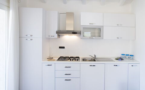 Villa Asparago: Cucina, Apparecchio Major, Elettrodomestico Da Cucina, Controsoffitto, Cabinetry, Interior Design, Cucina Stufa, Elettrodomestico, Lavandino Della Cucina, Pavimentazione