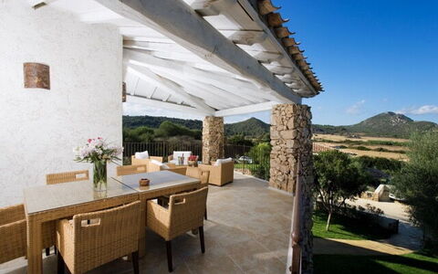 Villa Fico D'india 2: Shade, Estate, Mobili Da Esterno, Muro ​​Di Pietra, Villa, Agriturismo, Balcone, Pergola, Terrazza, Struttura Esterna