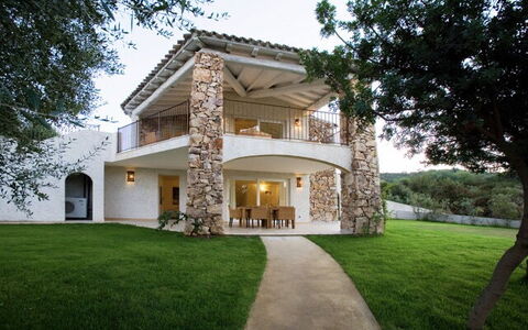 Villa Leccio 1: Architettura, Casa, Estate, Porta, Agriturismo, Giardino, Shade, Landscaping, Hacienda, Villa