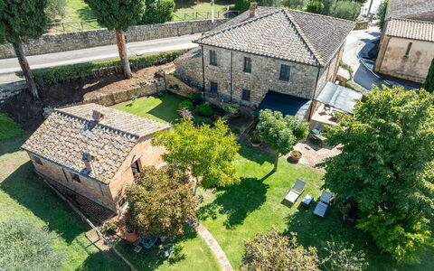 Maria Gabriella Home & Cottage: Costruzione, Zona Residenziale, Casa, Casa, Architettura, Estate, Lotto, Tetto, Area Rurale