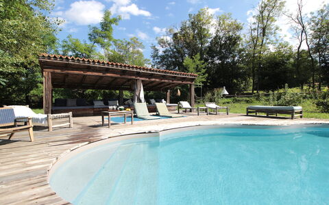 Villa Poggio Zucchino, Pool, Wellness, Piacenza: Piscina, Mobilia, Mobili Da Esterno, Ricorrere, Sedia, Shade, Materiale Composito, Lettino, Tavolo Esterno, Tempo Libero