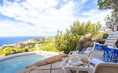 Petra Blu: Blu, Mobili Da Esterno, Mare, Costiera E Morfologie Oceanic, Ricorrere, Costa, Oceano, Piscina, Eco Hotel, Sedia