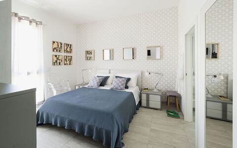 Timo: Interior Design, Pavimentazione, Pavimento, Mobilia, Parete, Camera Da Letto, Soffitto, Legna, Camera, Letto
