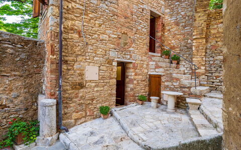 Torre di Serre: Parete, Muro ​​Di Pietra, Porta, Roccia, Brick, Muratura, Cobblestone, Le Scale, Flagstone