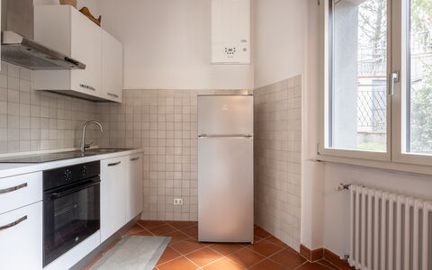 Il Ferrone Apartment with Garden - Greve in Chiant: Pavimentazione, Pavimento, Apparecchio Major, Cucina, Interior Design, Elettrodomestico Da Cucina, Appartamento, Camera, Soffitto, Controsoffitto
