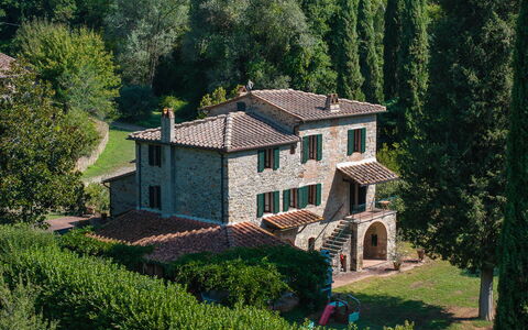Mulino di Carpineto with Pool Gaiole in Chianti: Casa, Architettura, Arbusto, Casa, Estate, Villetta, Agriturismo, Giardino, Villa