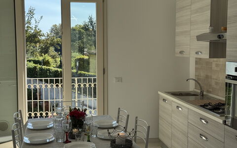Villa al Glicine: Mobilia, Interior Design, Pavimentazione, Legna, Cucina, Pavimento, Controsoffitto, Camera, Apparecchio Major, Illuminazione