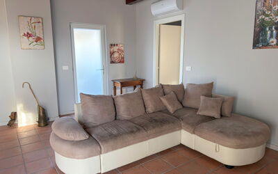 Alma Montis - Frabosa Sottana: Mobilia, Legna, Pavimentazione, Pavimento, Interior Design, Camera, Soggiorno, Pavimento In Legno, Comfort, Sedia