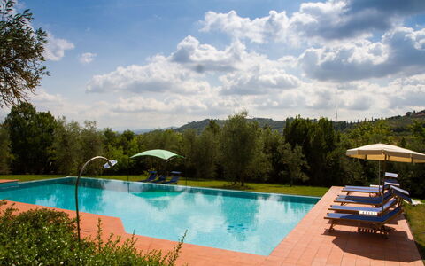 Relais de Ricci: Blu, Piscina, Ricorrere, Eco Hotel, Estate, Hacienda, Giardino, Mobili Da Esterno, Landscaping, Terme