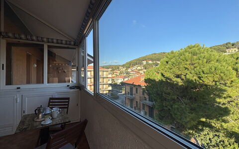 La Casa di Viviana Terrace, Close to the Beach: Appartamento, Balcone, Bicchiere, Illuminazione Diurna, Finestra Trattamento