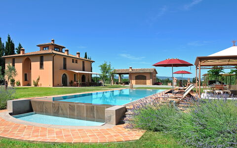 Villa Peccioli: Piscina, Estate, Hacienda, Agriturismo, Villa, Ricorrere, Giardino, Landscaping, Cortile, Eco Hotel